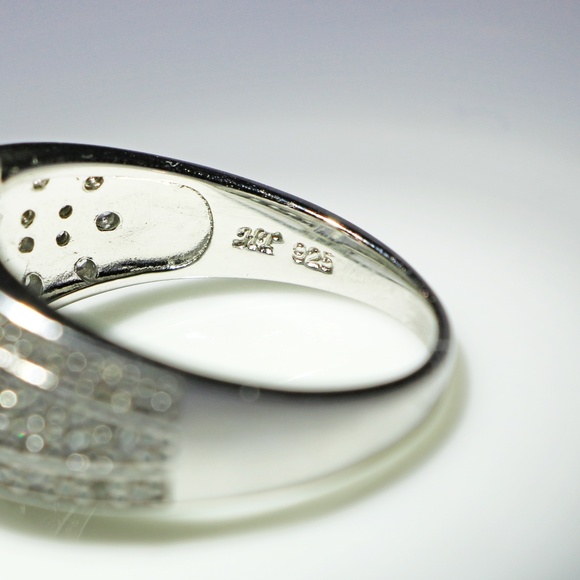 Aquamarine and White Zircon Sterling Silver Ring - Picture 3 of 5